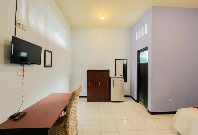 Номер Deluxe, Reddoorz Syariah Near Rsud Tuban