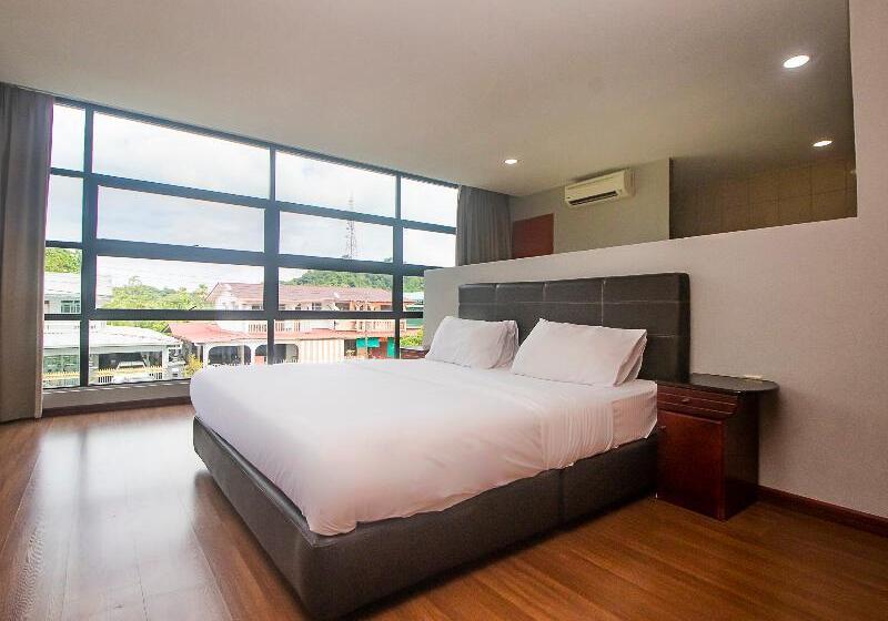 חדר דחוקס עם מיטת קינג, Oyo 90059 Ltk Home