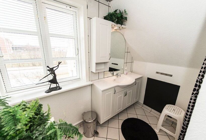 Номер Стандарт Совместная Ванная, Toftegården Guesthouse   Rooms