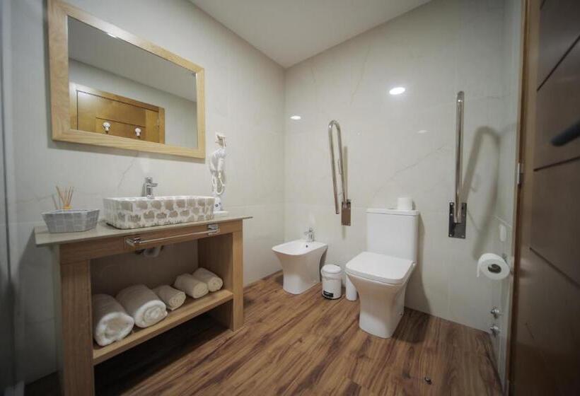 חדר סטנדרט מותאם לאדם עם מוגבלויות, Casa Da Fonte   Gerês