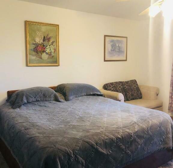 디럭스 룸, Black Hills Motel At Quail S Crossing