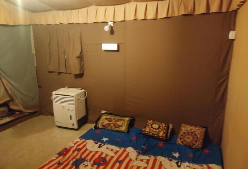 패밀리 룸, Panshet Camping