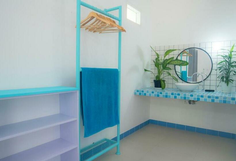 غرفة قياسية, Mad Monkey Kuta Lombok