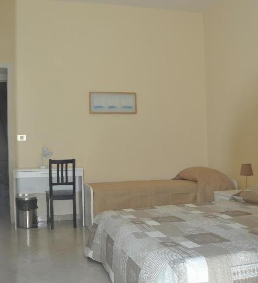 Стандартный внешний трехместный номер с ванной комнатой, Aldebaran B&b