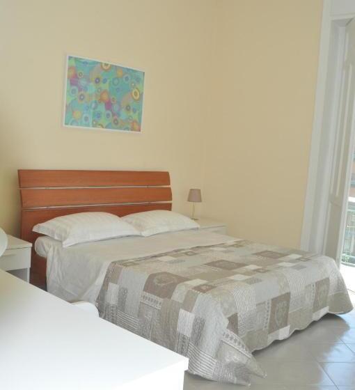 Стандартный внешний трехместный номер с ванной комнатой, Aldebaran B&b