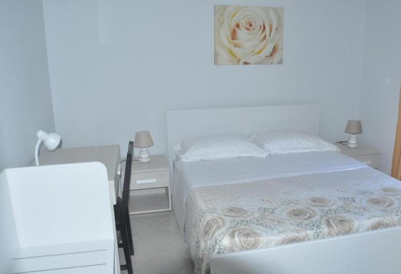 Standard room with outdoor bath, Aldebaran B&b