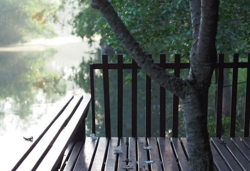 سوییت, Baansuanleelawadee Resort Amphawa