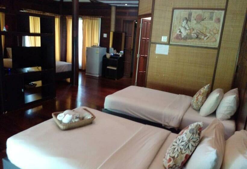 스위트, Baansuanleelawadee Resort Amphawa
