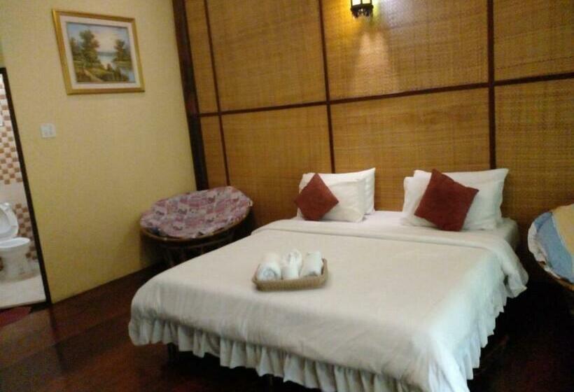 اتاق لوکس, Baansuanleelawadee Resort Amphawa