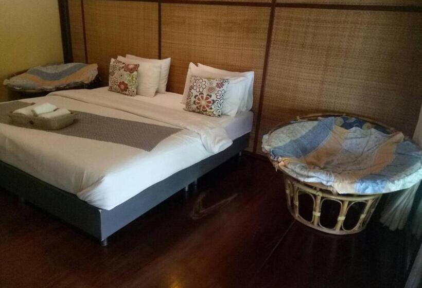 اتاق لوکس, Baansuanleelawadee Resort Amphawa