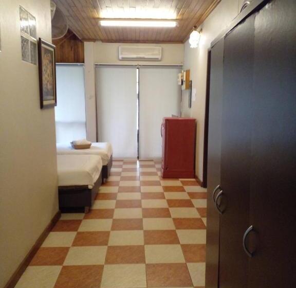 کلبه ییلاقی, Baansuanleelawadee Resort Amphawa