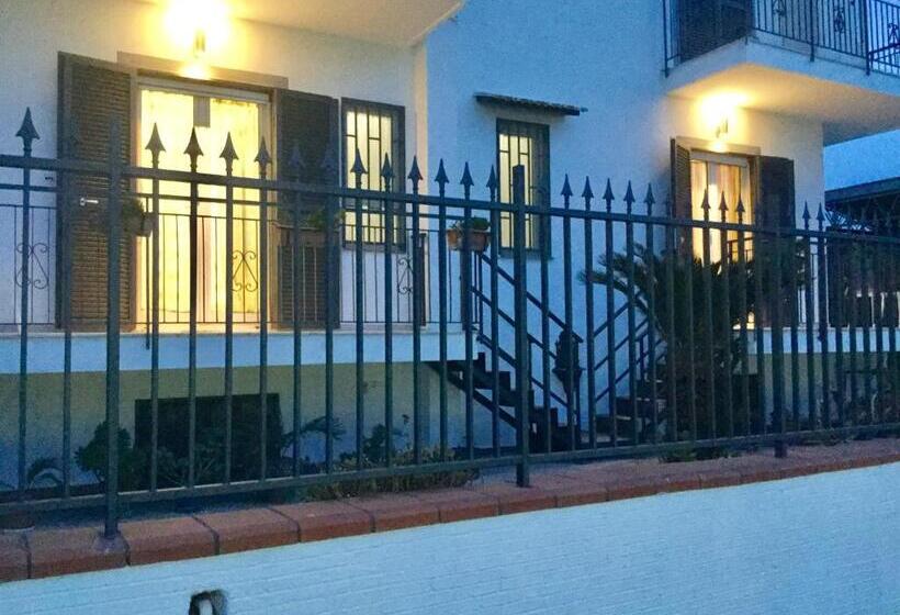 Семейный Номер, Maria S Home