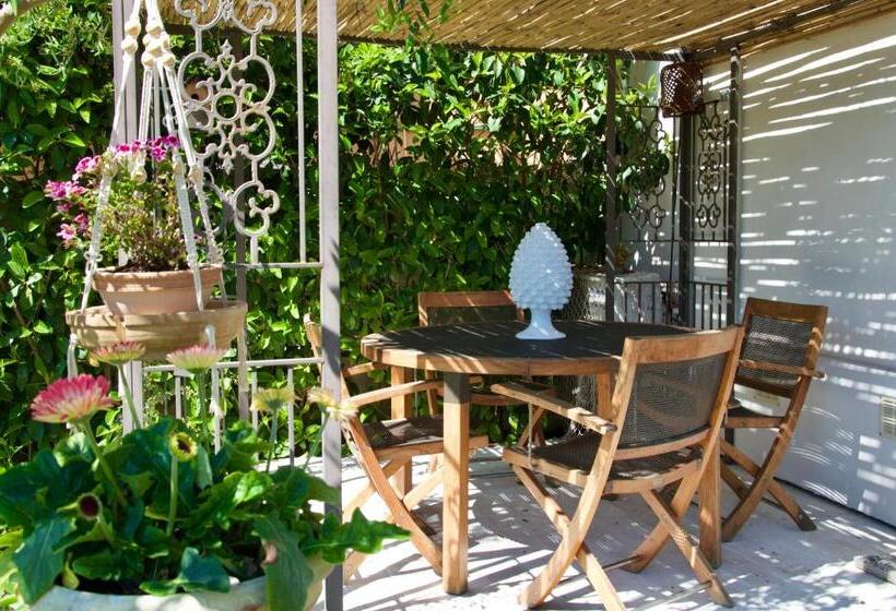 اتاق لوکس با چشمانداز باغ, Villa Volli Three Rooms