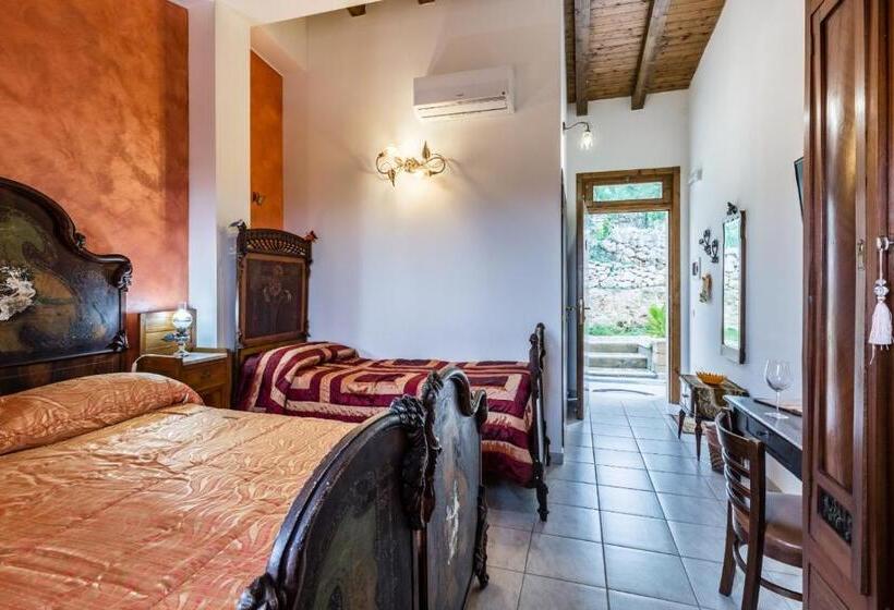 Triple Room Sea View, Agriturismo Monte Criscione