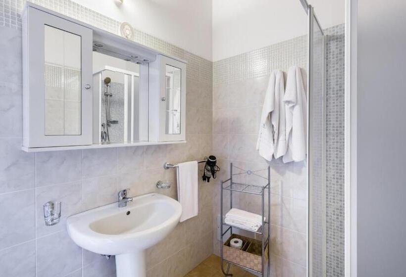 Triple Room Sea View, Agriturismo Monte Criscione