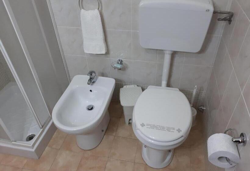 اتاق استاندارد سه نفره, Agriturismo Monte Criscione