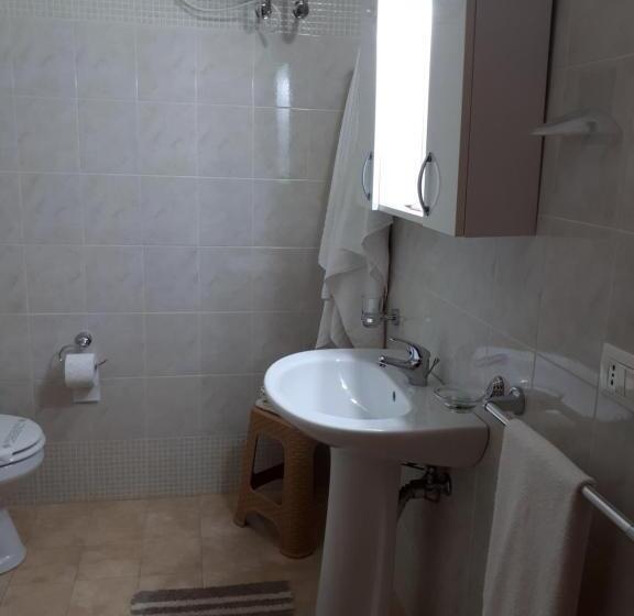 اتاق استاندارد سه نفره, Agriturismo Monte Criscione