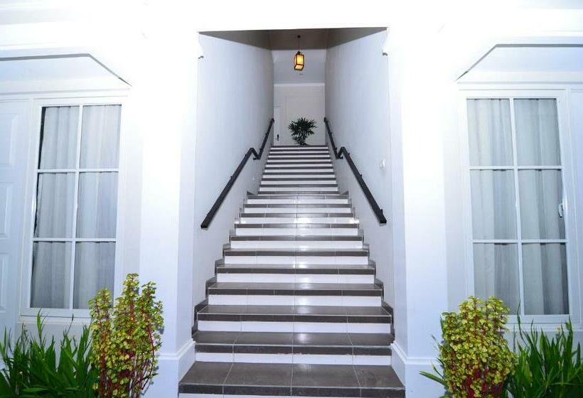 Номер Стандарт, Sevilla Resort Magelang