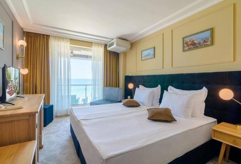 オーシャンビュースタンダードルームバルコニー付き, Marina Hotel, Sunny Day