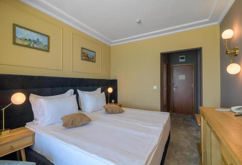 Номер Стандарт с Балконом Вид на Сад, Marina Hotel, Sunny Day