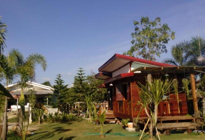 스탠다드 트리플 룸 가든 전망, Baan Suan La Moon