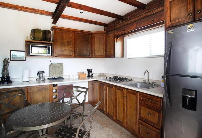 غرفة قياسية, Casa De Sara