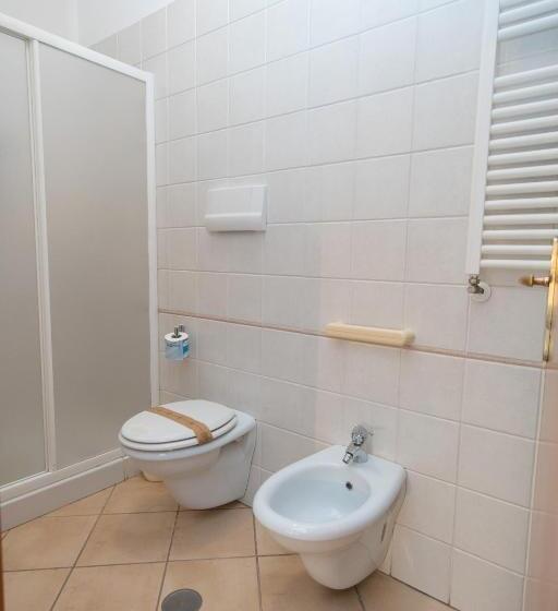 استودیوی استاندارد, Residence La Punta