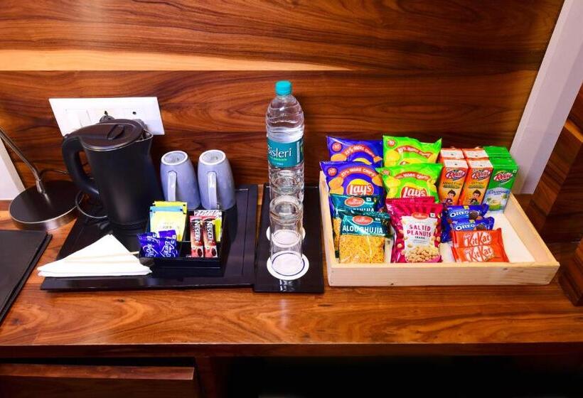 Люкс, Surestay By Best Western Model Town Amritsar