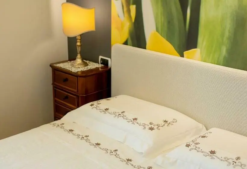 اتاق لوکس, Villa Tigli Luxury B&b