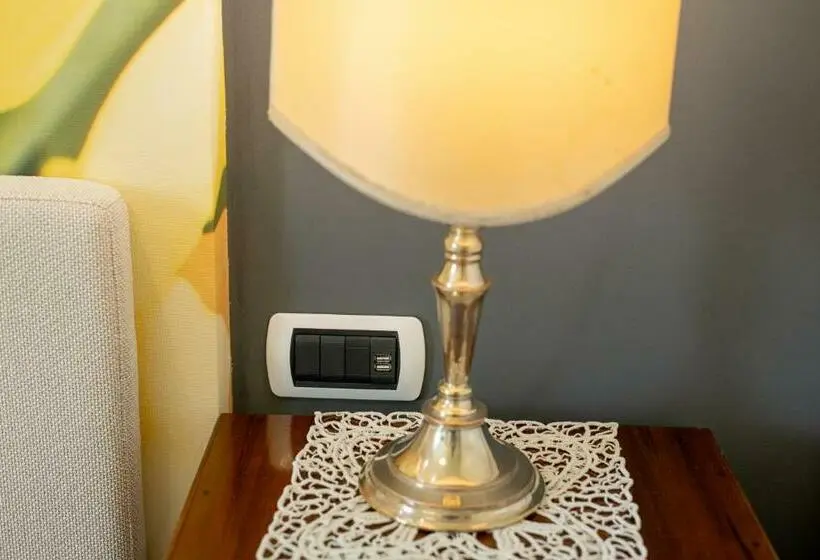 اتاق لوکس, Villa Tigli Luxury B&b