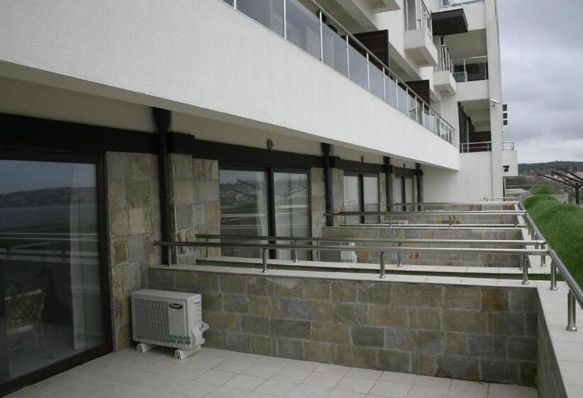 استودیوی استاندارد, Apartments Ofir