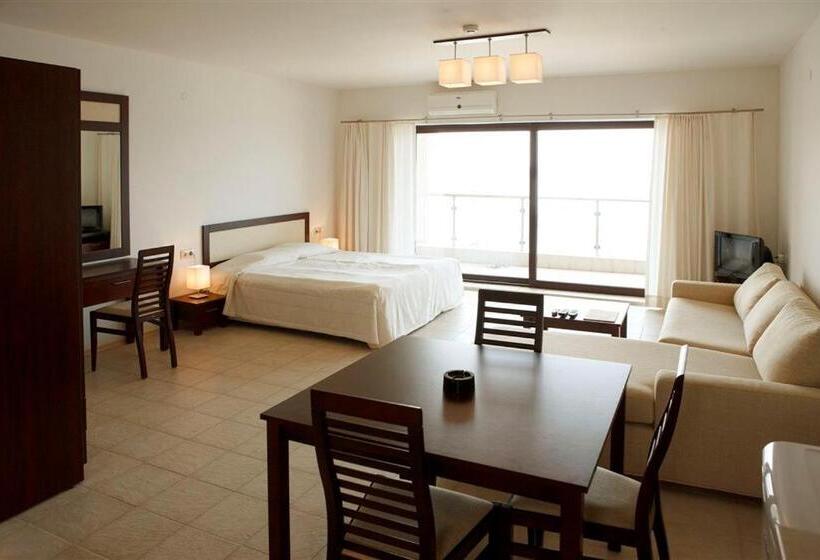 استودیوی لوکس, Apartments Ofir