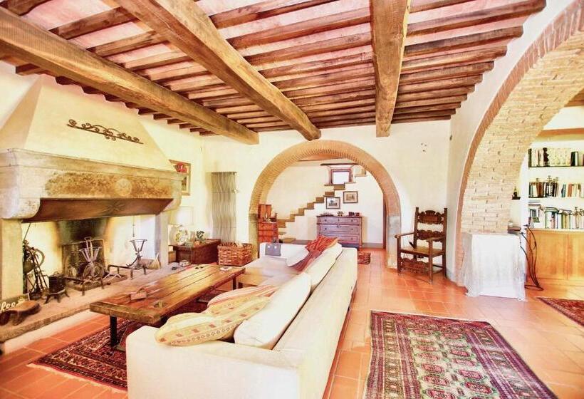 Апартаменты 3 Спальни, Borgo Solamore