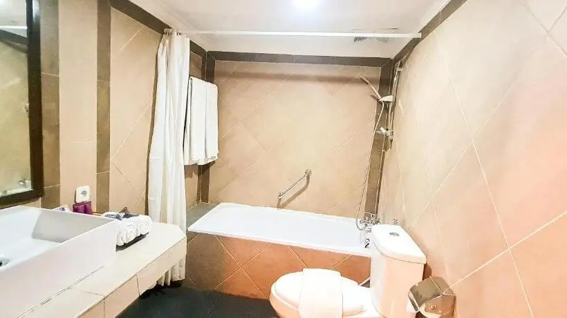 Deluxe Suite, Grand Inna Samudra Beach