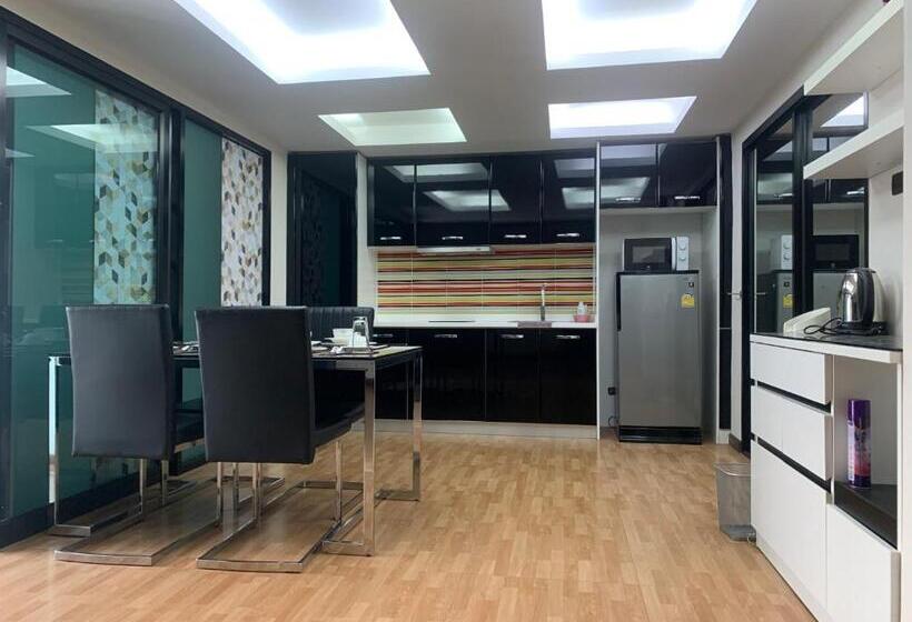 패밀리 스위트, Khonkaen Residence