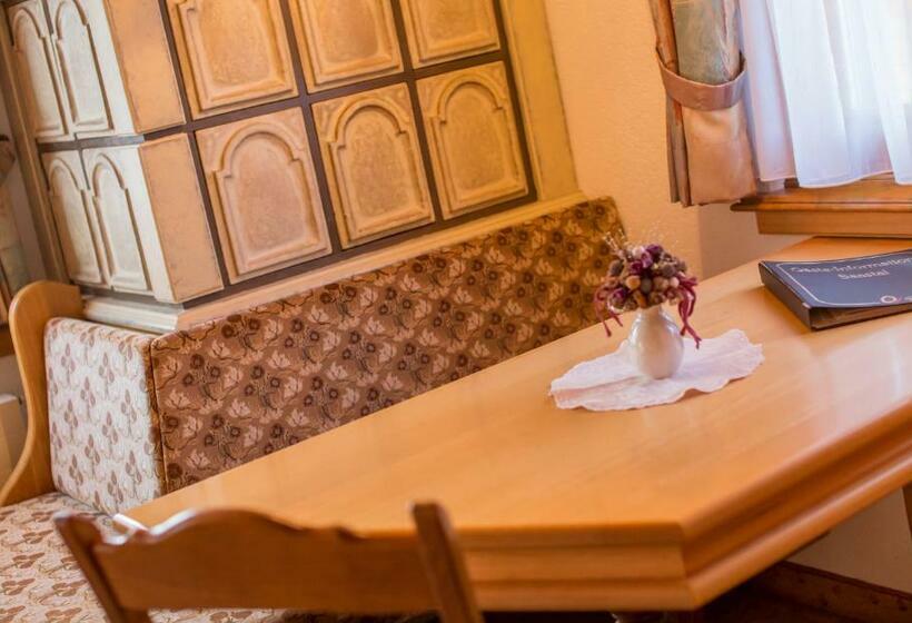 豪华房间, Olympia