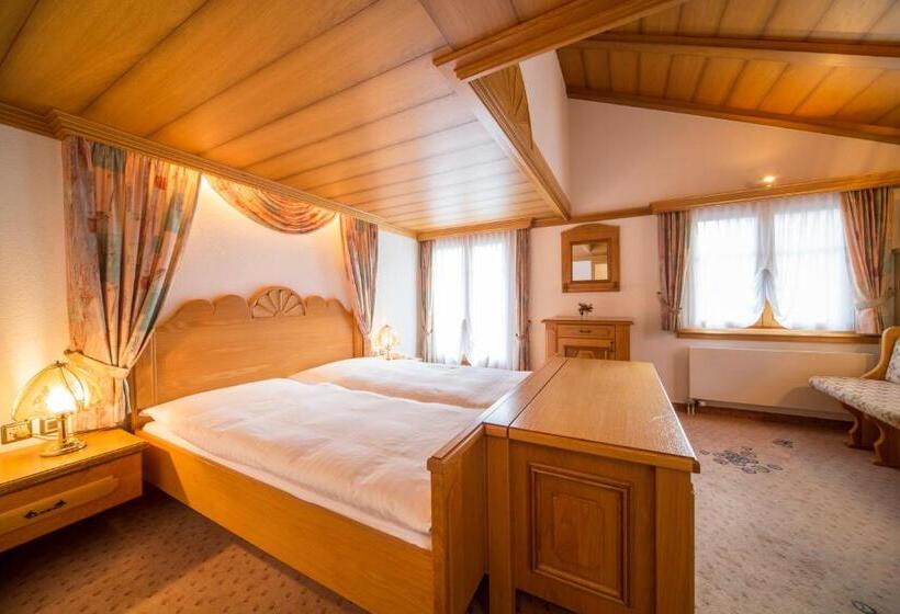 Номер Deluxe, Olympia