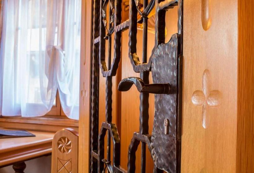 豪华房间, Olympia