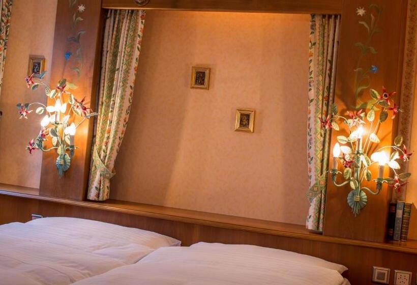 豪华房间, Olympia