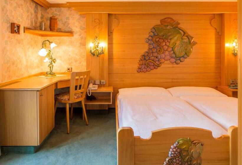 Семейный Номер Deluxe, Olympia