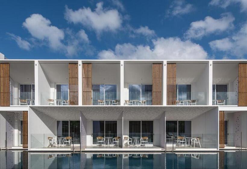 Standard swim-up room, Sensus Experience By Lavris
