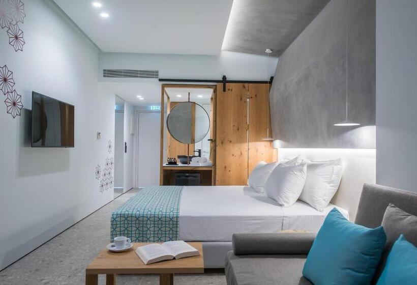 Junior swim-up suite, Sensus Experience By Lavris