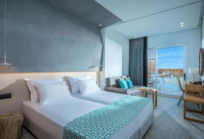 Junior Suite Swim Up, Sensus Experience By Lavris