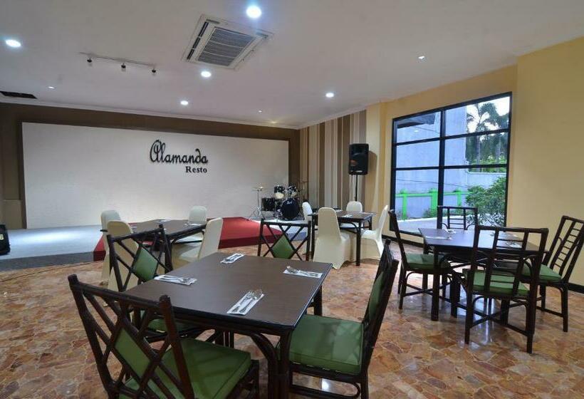 Номер Superior, Sofia Juanda Surabaya