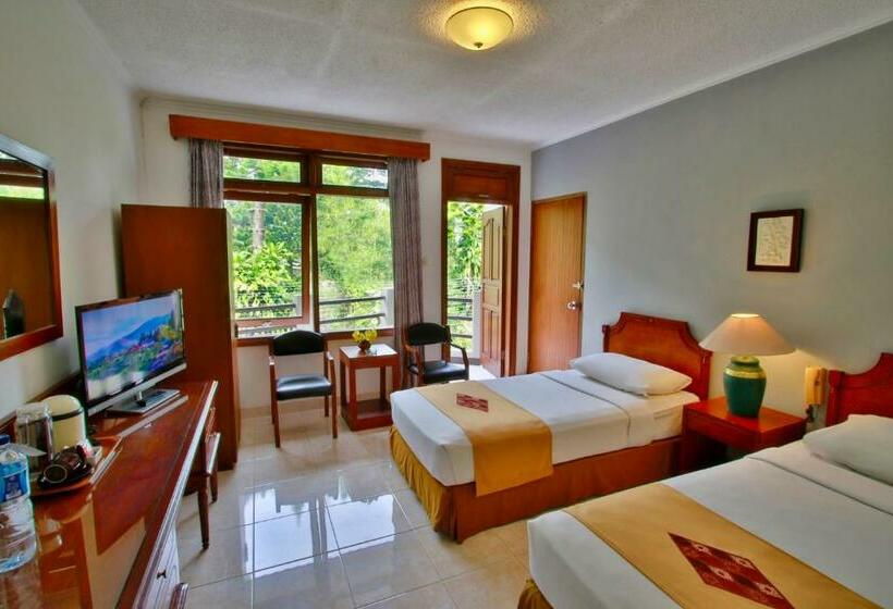 Habitació Superior, The Jayakarta Cisarua
