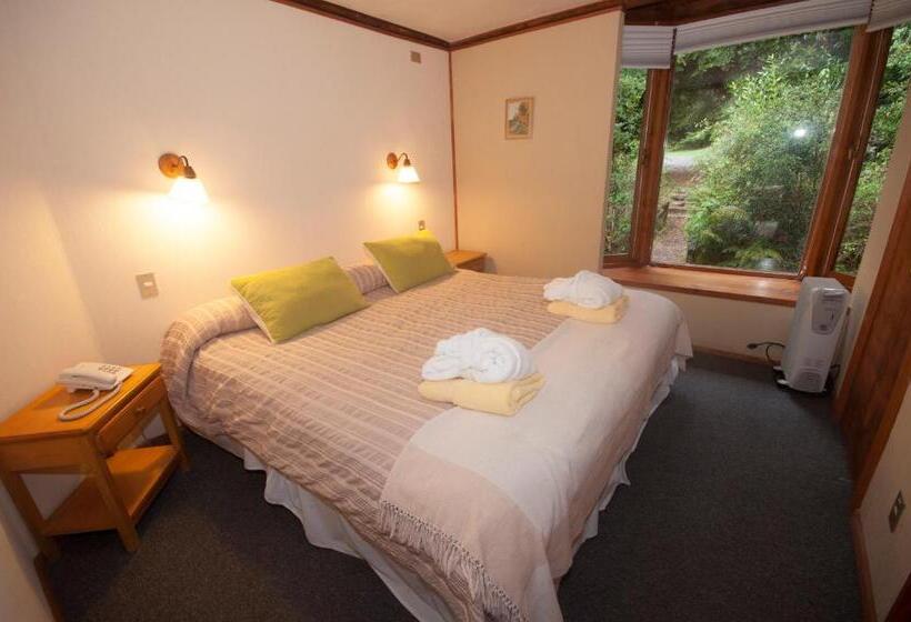 דירת חדר, Y Termas Huife