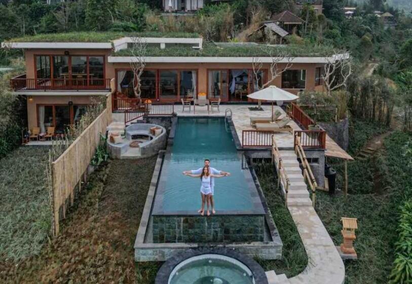 プレジデントスイートルーム, Munduk Moding Plantation Nature Resort