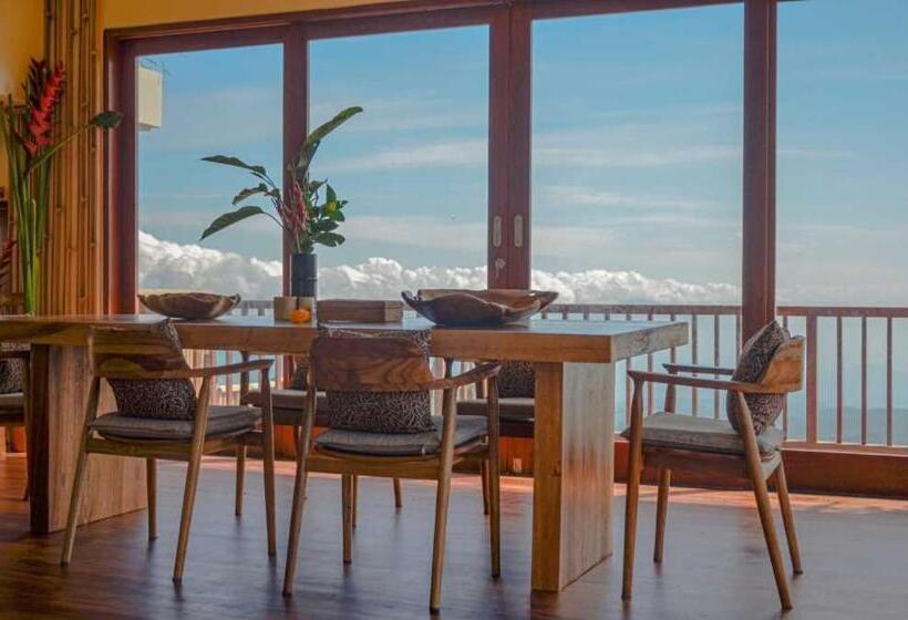 סוויטה נשיאותית, Munduk Moding Plantation Nature Resort