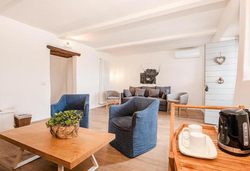 اتاق سوپریور خانوادگی, Nikis Resort