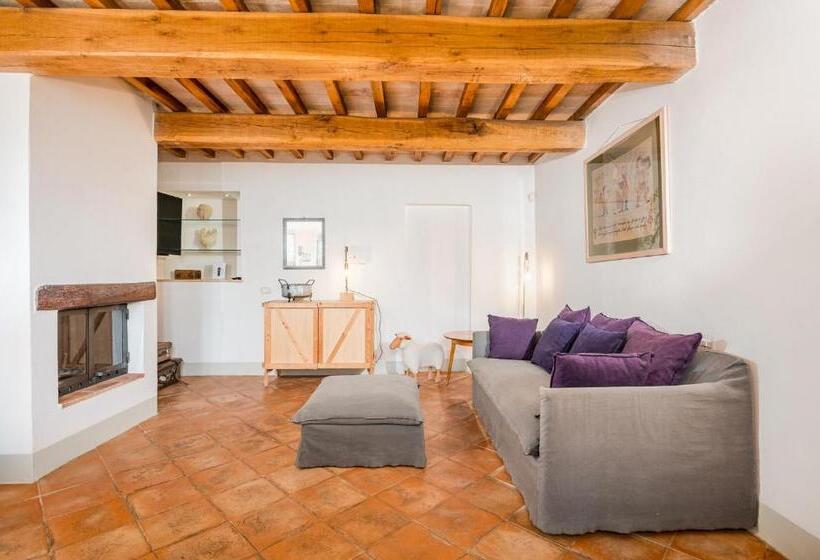 سوییت جونیور لوکس, Nikis Resort